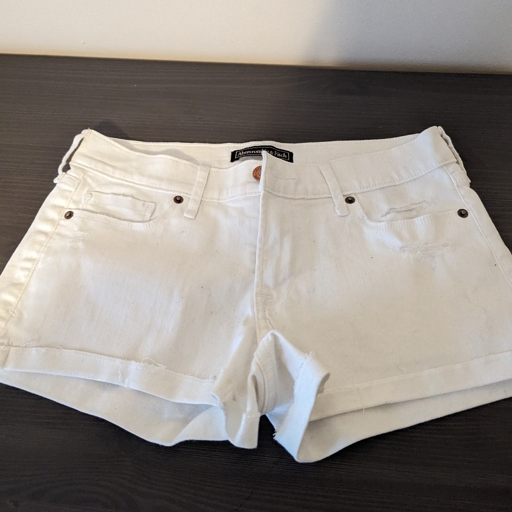 Abercrombie & Fitch White Shorts